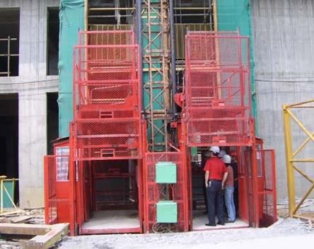 工程载货施工电梯起重机_施工电梯租赁相关-四川东泰源建筑机械安装